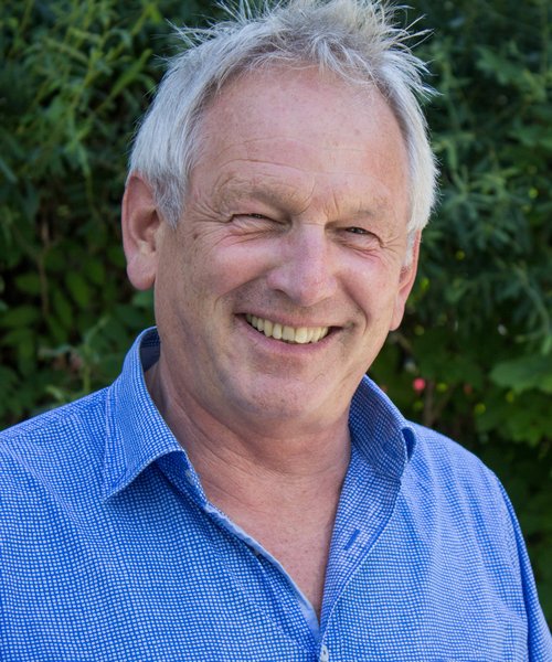 Portraitfoto von Norbert Kampik von GHB Consult.