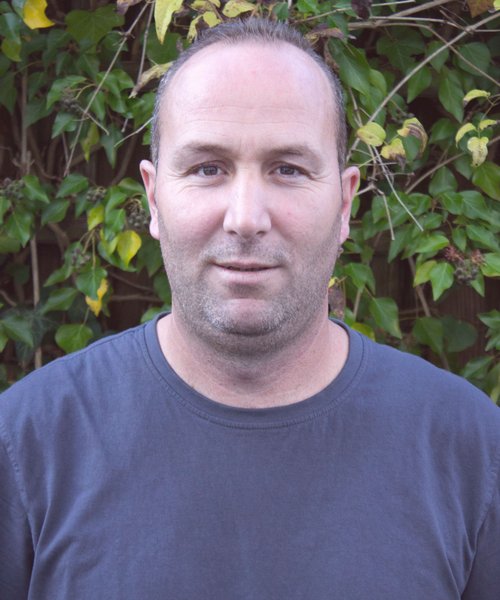 Portraitfoto von Shukri Pllana von GHB Consult.