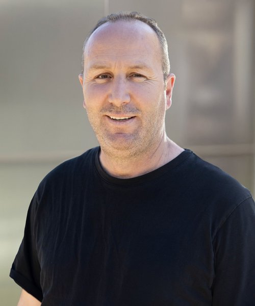 Portraitfoto von Shukri Pllana von GHB Consult.